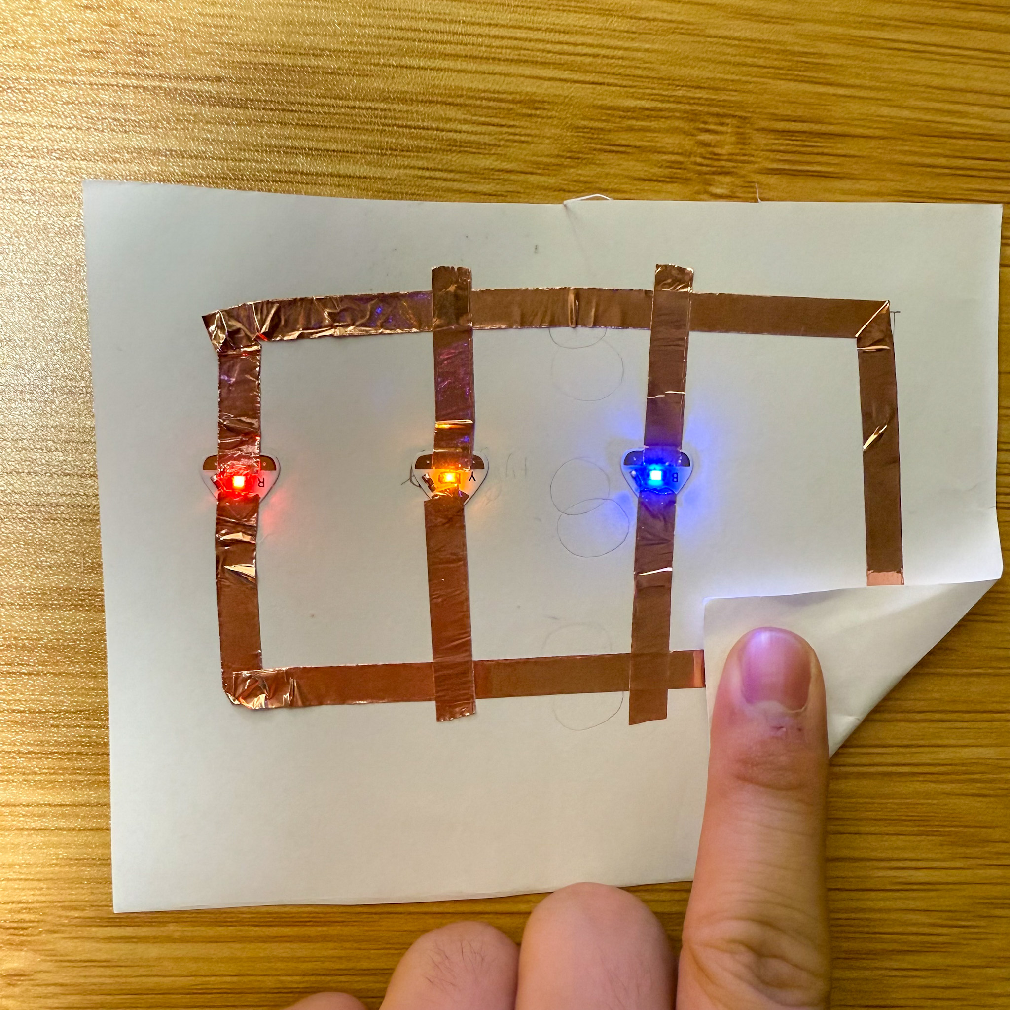 Pressing the corner to test the lights. All lights lighted up 🤩